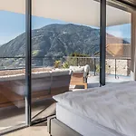 Arua Private * Μεράνο