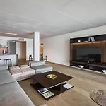 Arua Private 山林小屋