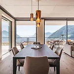 Lodge Arua Private Μεράνο