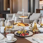 Arua Private 山林小屋 *