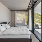 Arua Private 山林小屋 梅拉诺