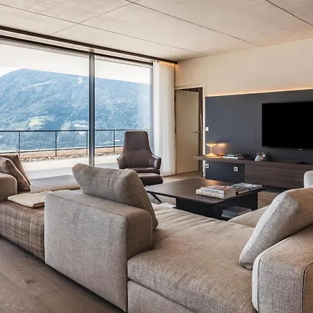 Arua Private * Merano
