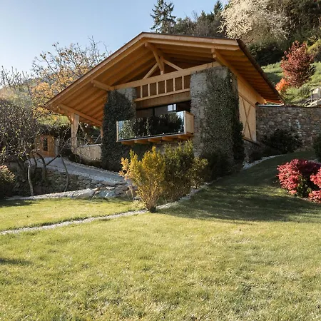 Arua Private Деревянный коттедж *