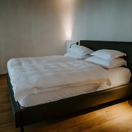 Arua Private Jaktstuga Merano