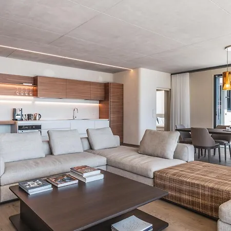 Arua Private * Merano