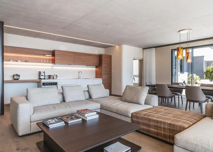 Arua Private * Merano